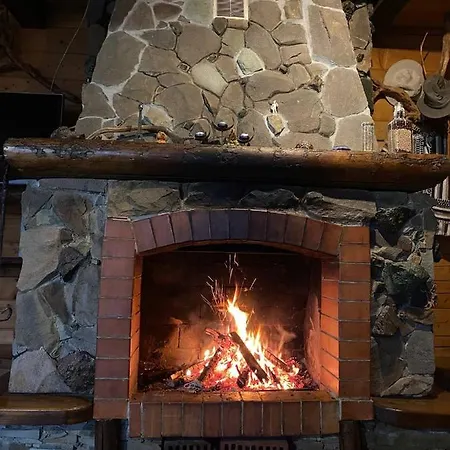 Gæstehus ранчо в карпатах